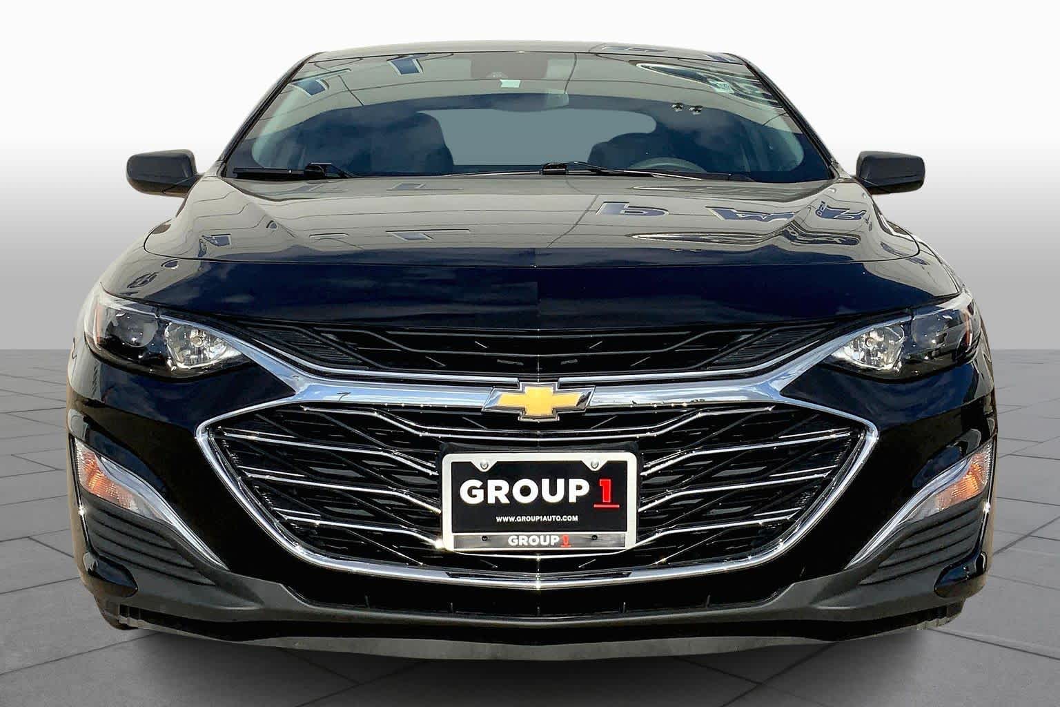 2023 Chevrolet Malibu LS photo 3