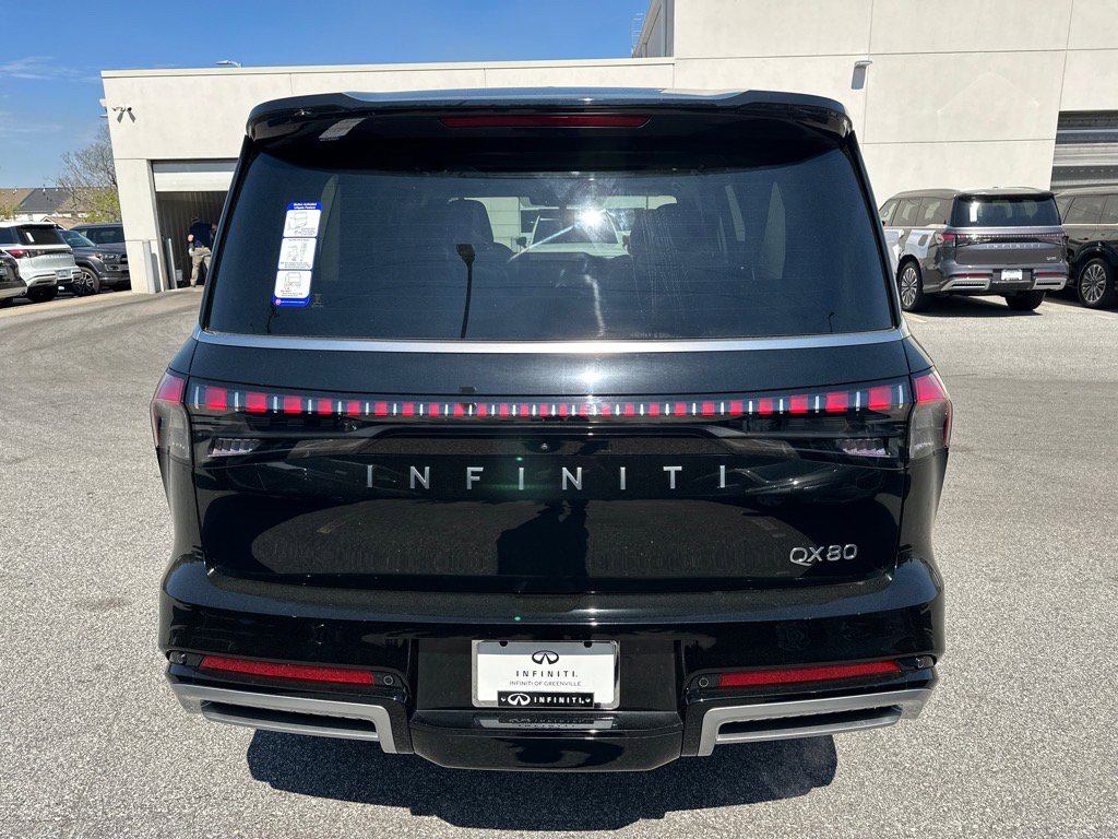 2025 Infiniti QX80 Luxe photo 4
