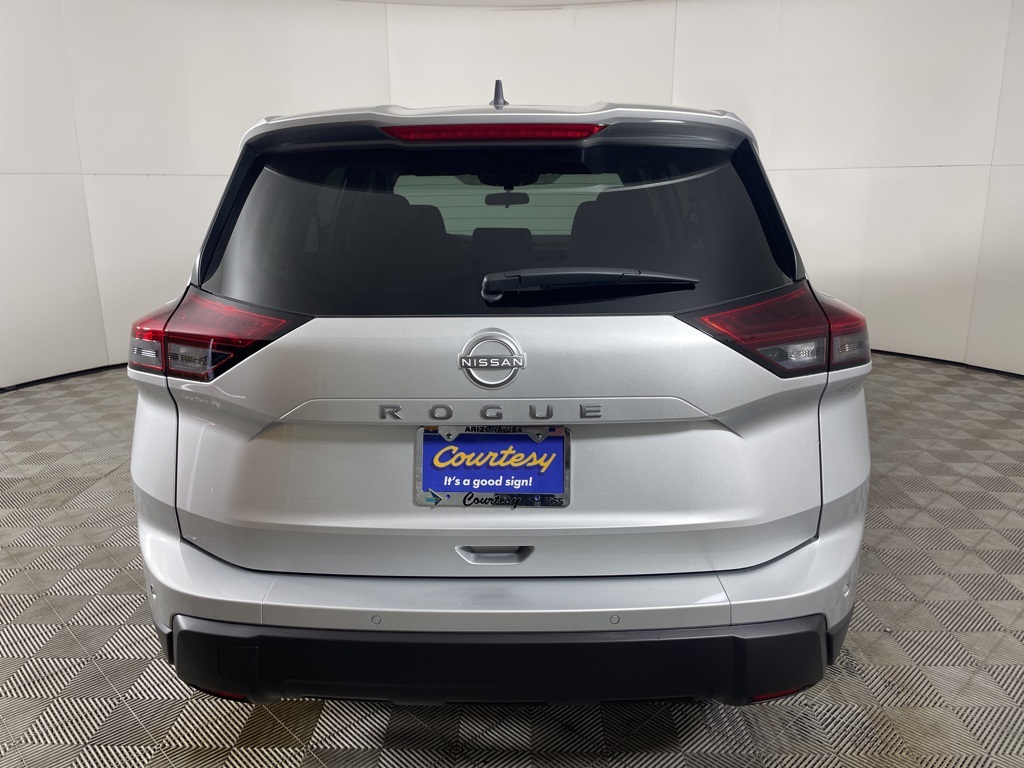 2025 Nissan Rogue S photo 6