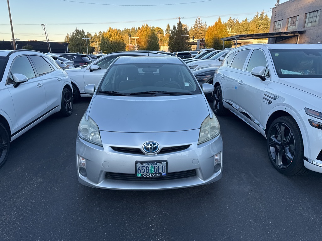 2011 Toyota Prius One photo 2