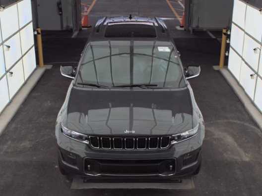 Used 2023 Jeep Grand Cherokee Overland with VIN 1C4RJGDG6PC544645 for sale in Kansas City