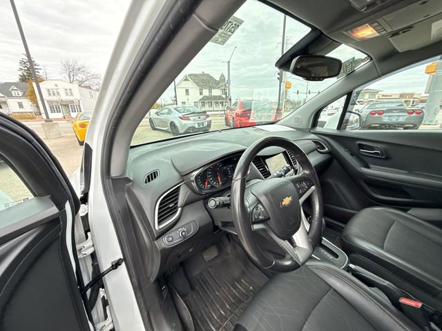 Certified 2019 Chevrolet Trax LT with VIN KL7CJPSB0KB914190 for sale in Hales Corners, WI