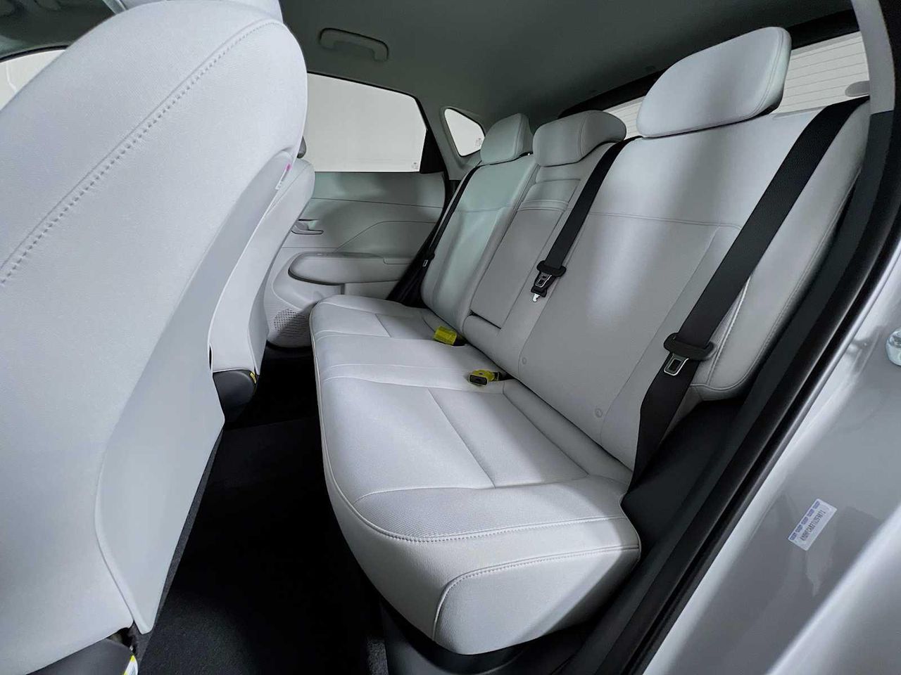 2026 Hyundai Kona SEL photo 10