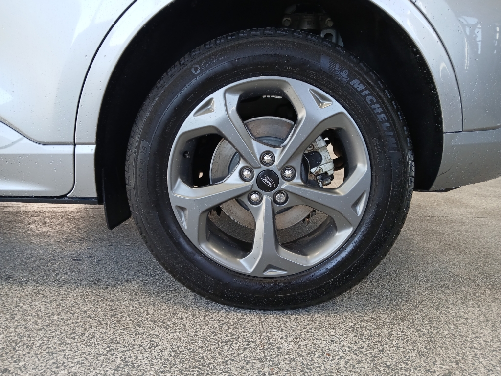 2023 Ford Escape ST-Line photo 9