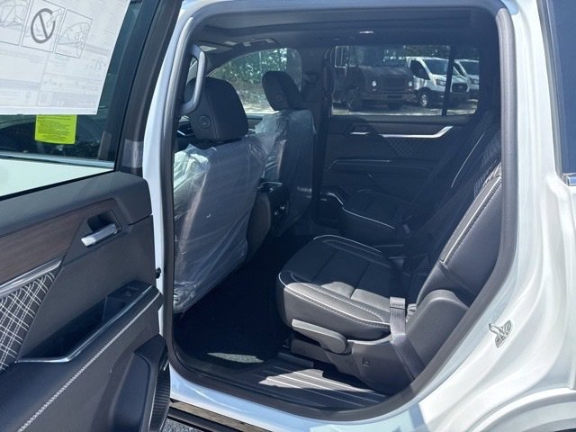 2026 Gmc Acadia Denali photo 10