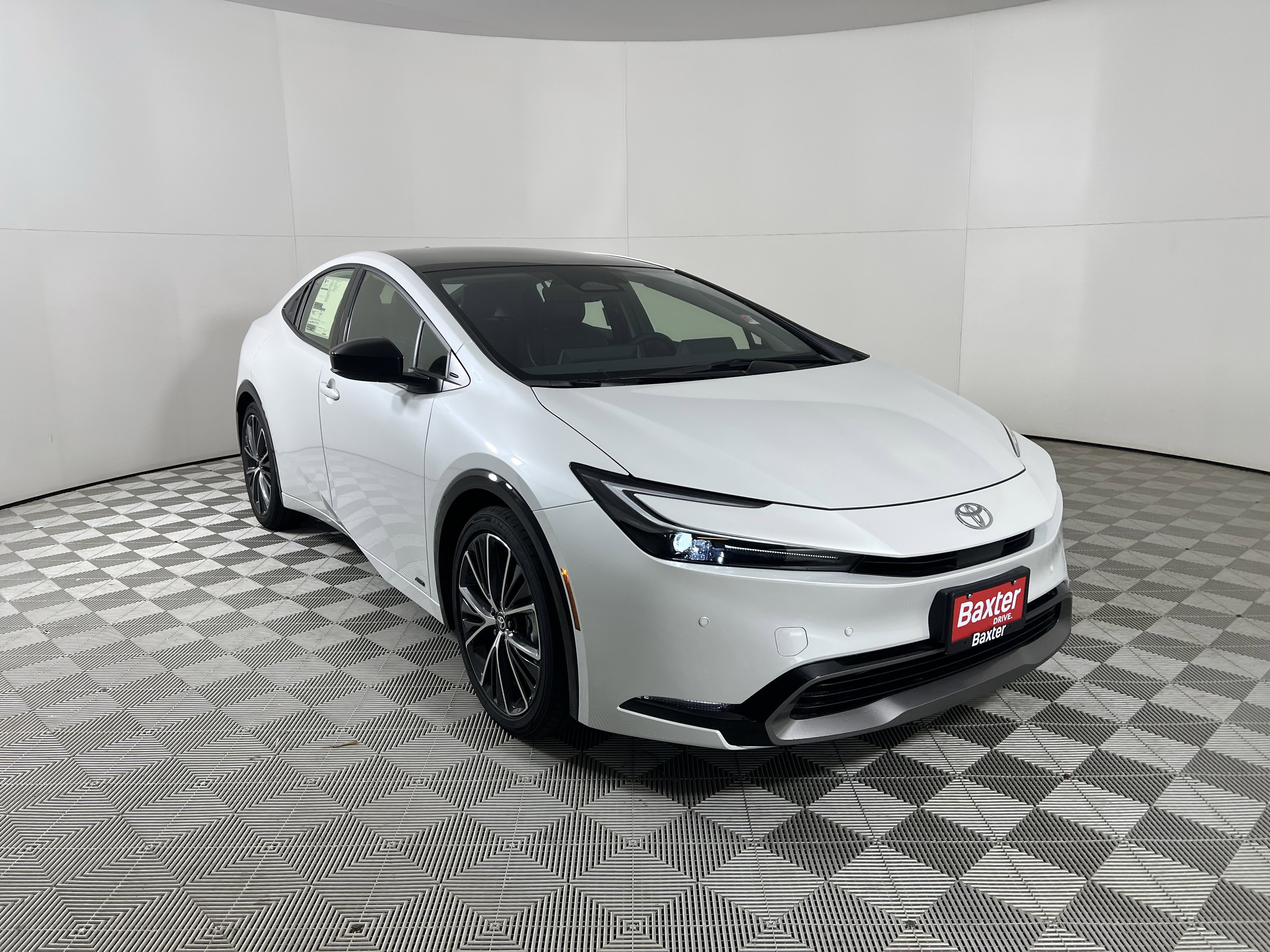 2026 Toyota Prius XLE's photo