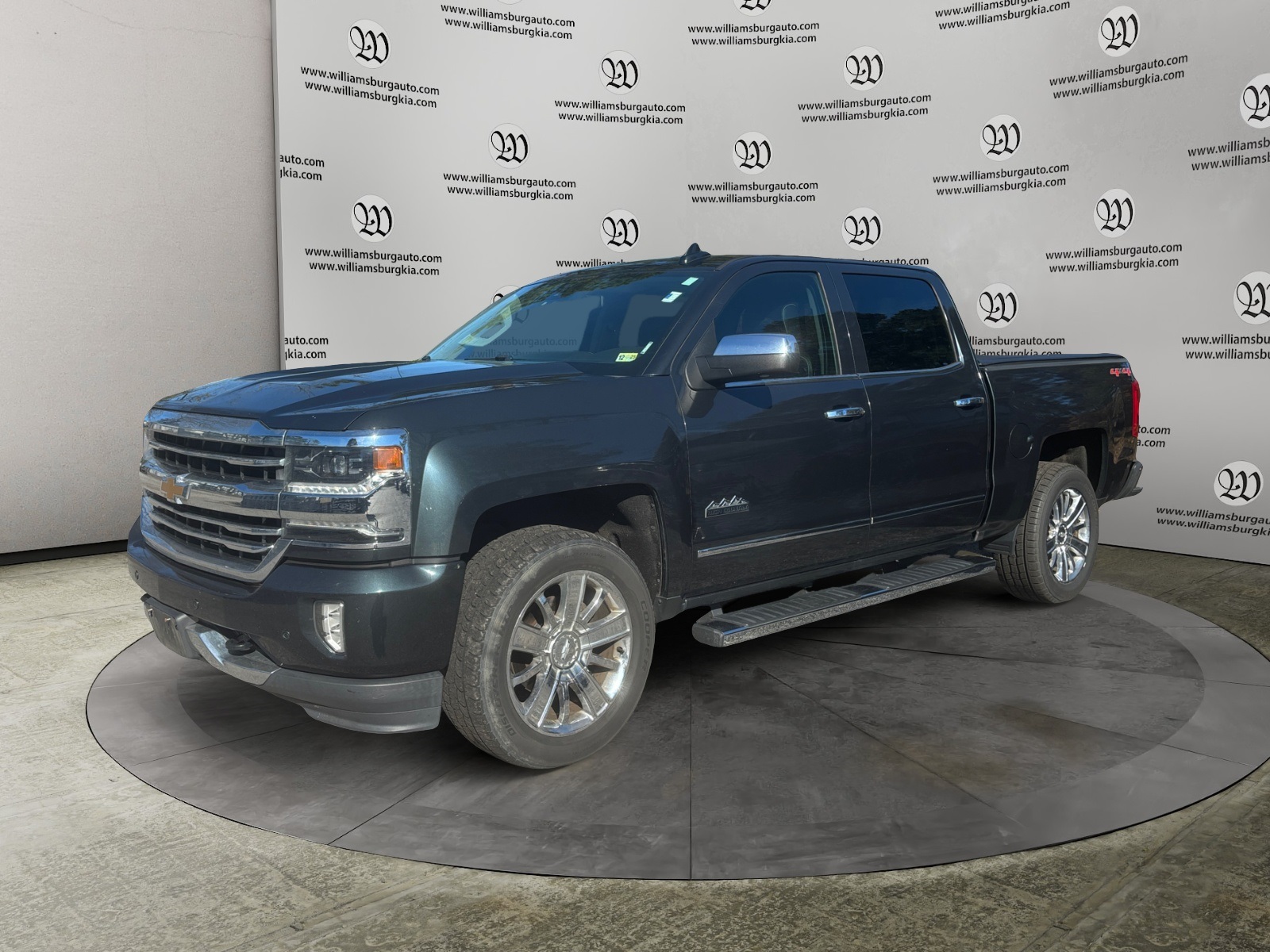 2017 Chevrolet Silverado 1500 High Country's photo