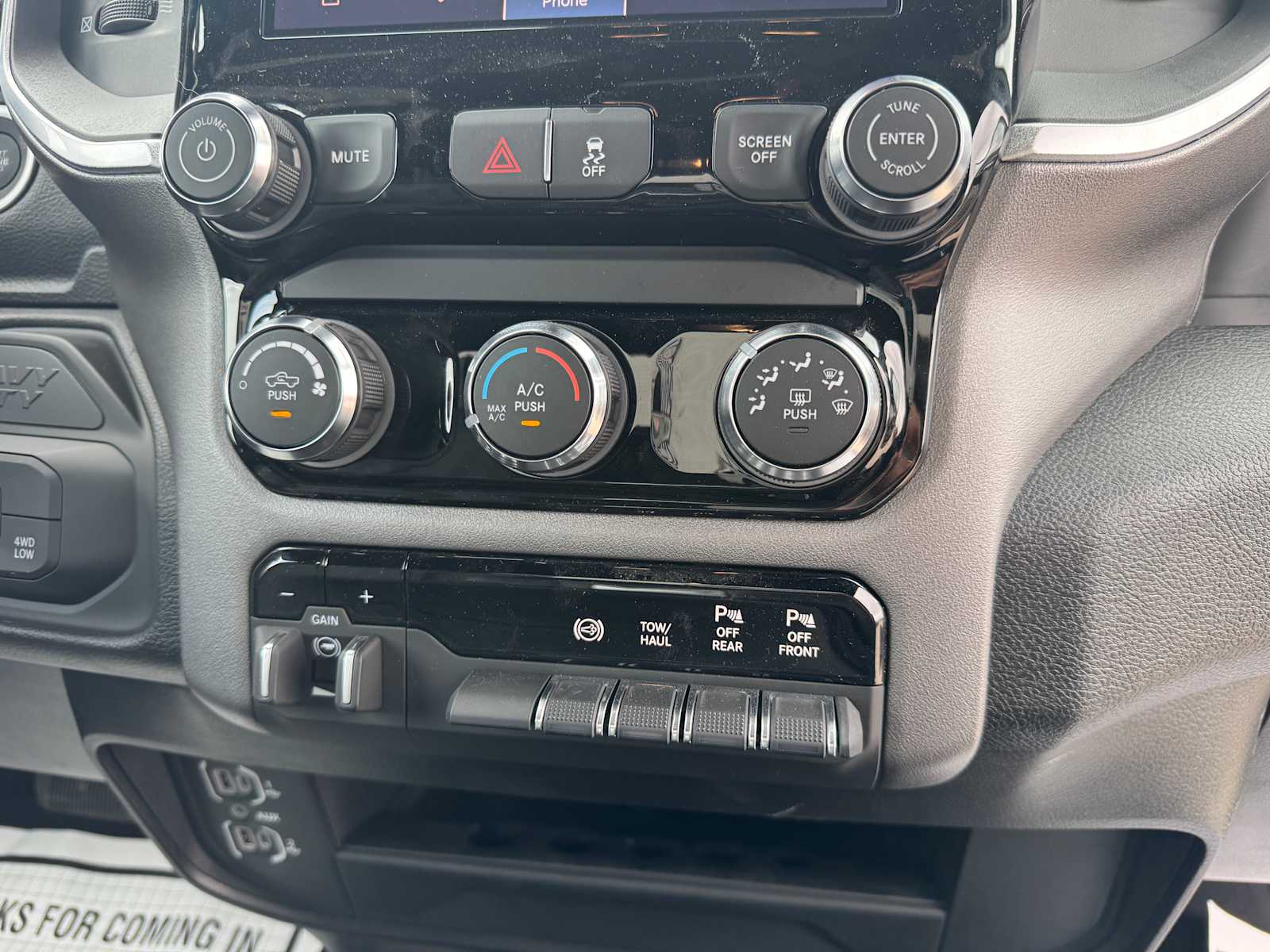 2025 Ram 2500 Big Horn photo 22