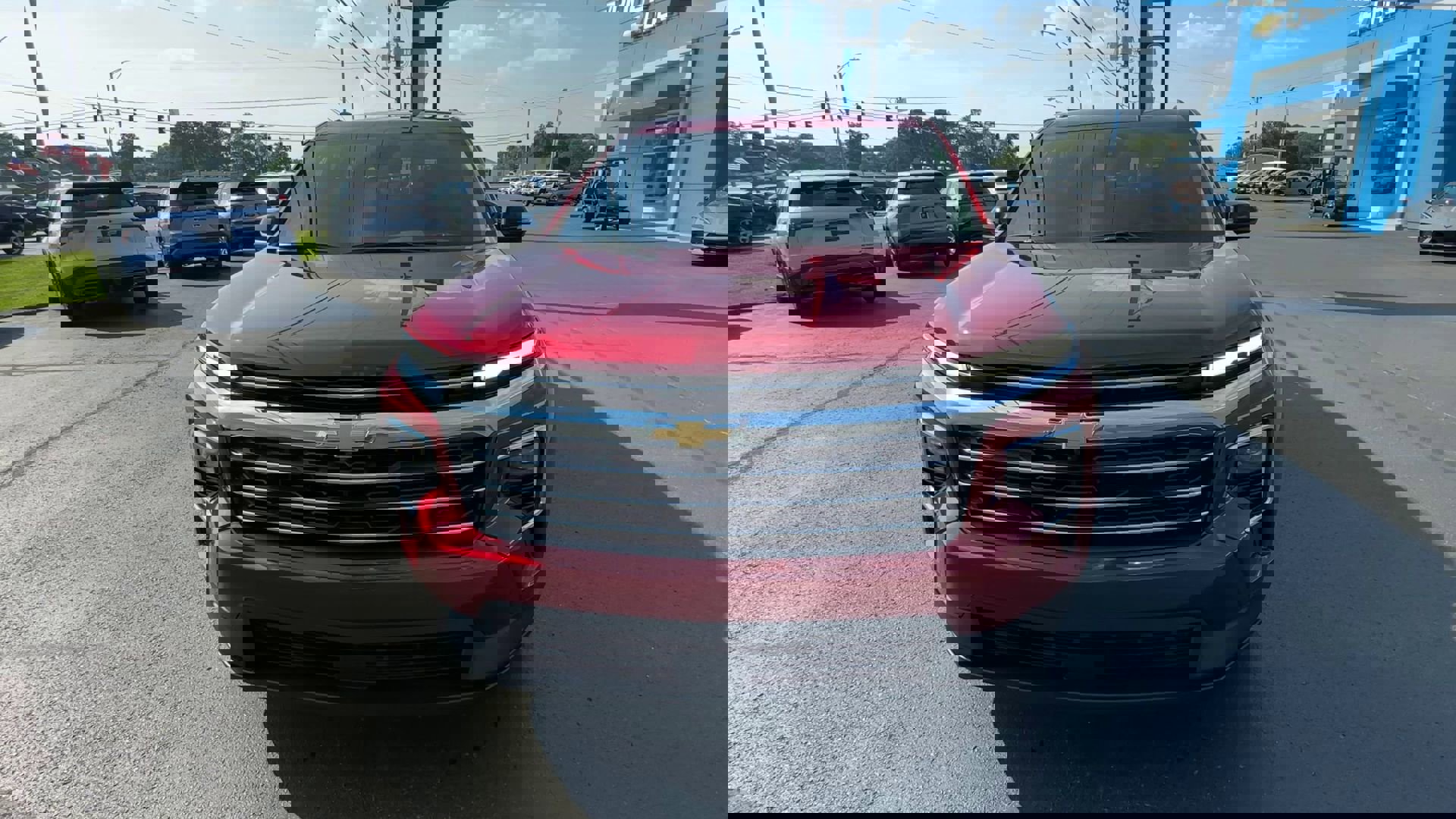 2025 Chevrolet Traverse photo 3