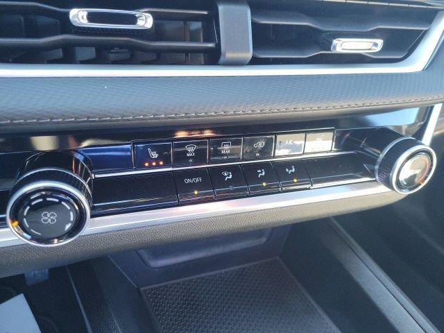 2026 Chevrolet Equinox LT photo 4