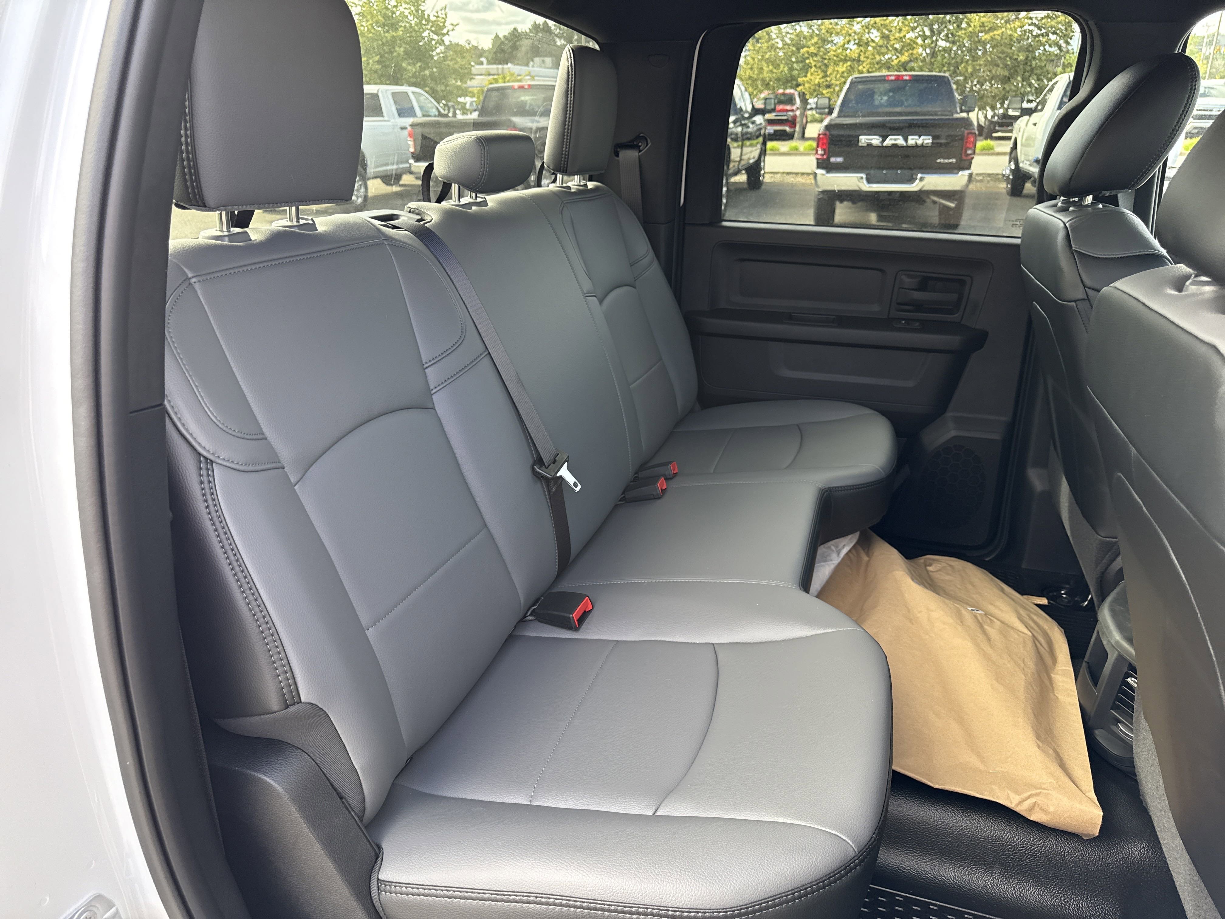 2024 Ram 3500 Tradesman photo 2