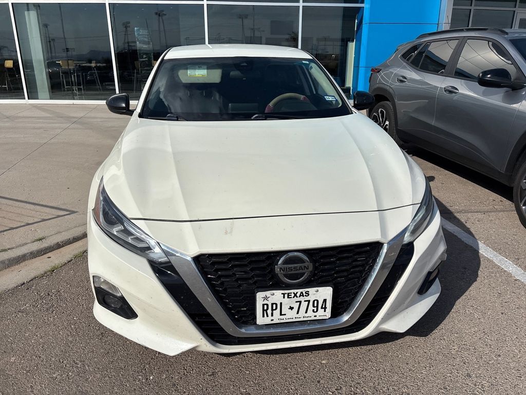 2020 Nissan Altima 2.5 SR photo 4