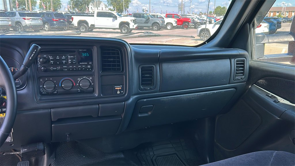 2001 Gmc Sierra 2500 HD SLE photo 18