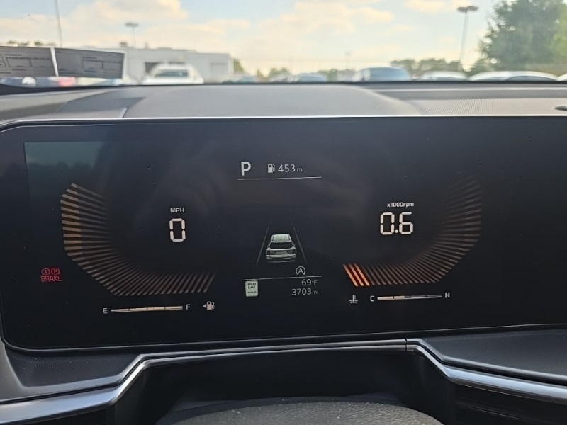 2025 Kia Sorento LX photo 13