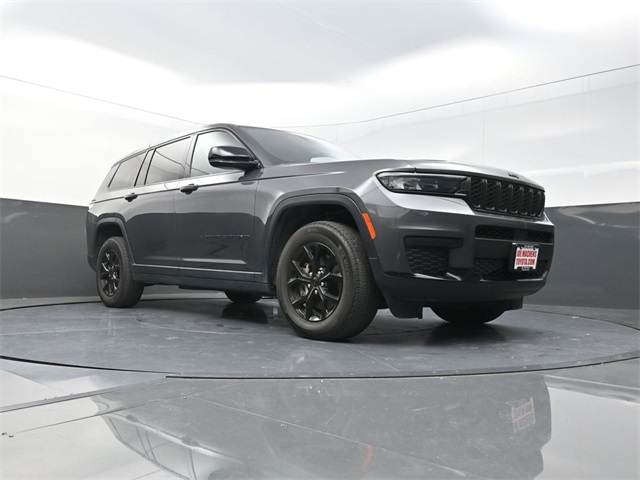 2024 Jeep Grand Cherokee Altitude photo 22