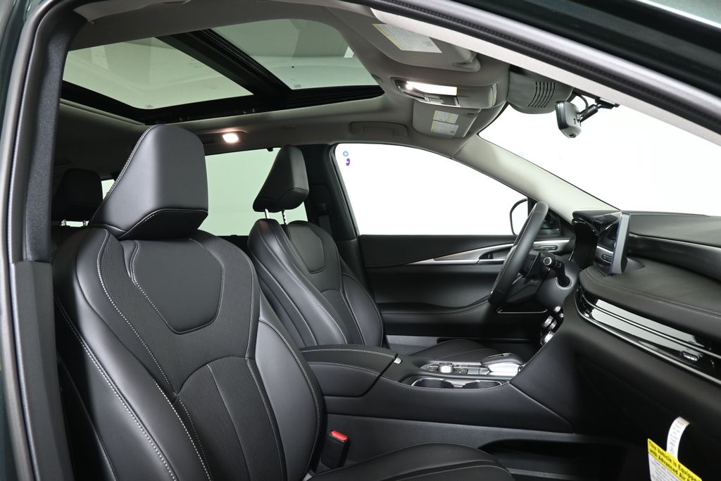 2026 Infiniti QX60 Luxe AWD photo 18