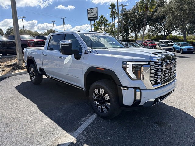 2026 Gmc Sierra 2500 Denali photo 2