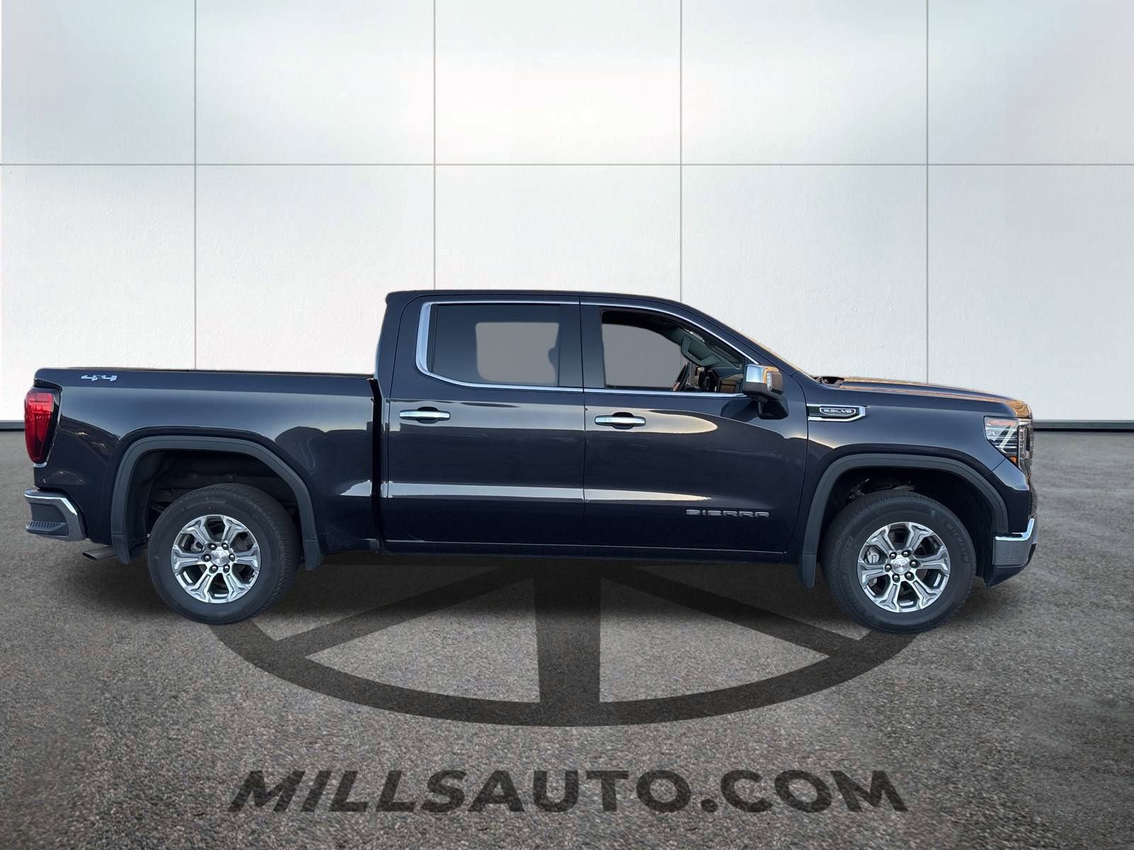 2025 Gmc Sierra 1500 SLT photo 3