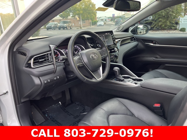 2023 Toyota Camry XLE V6 photo 6