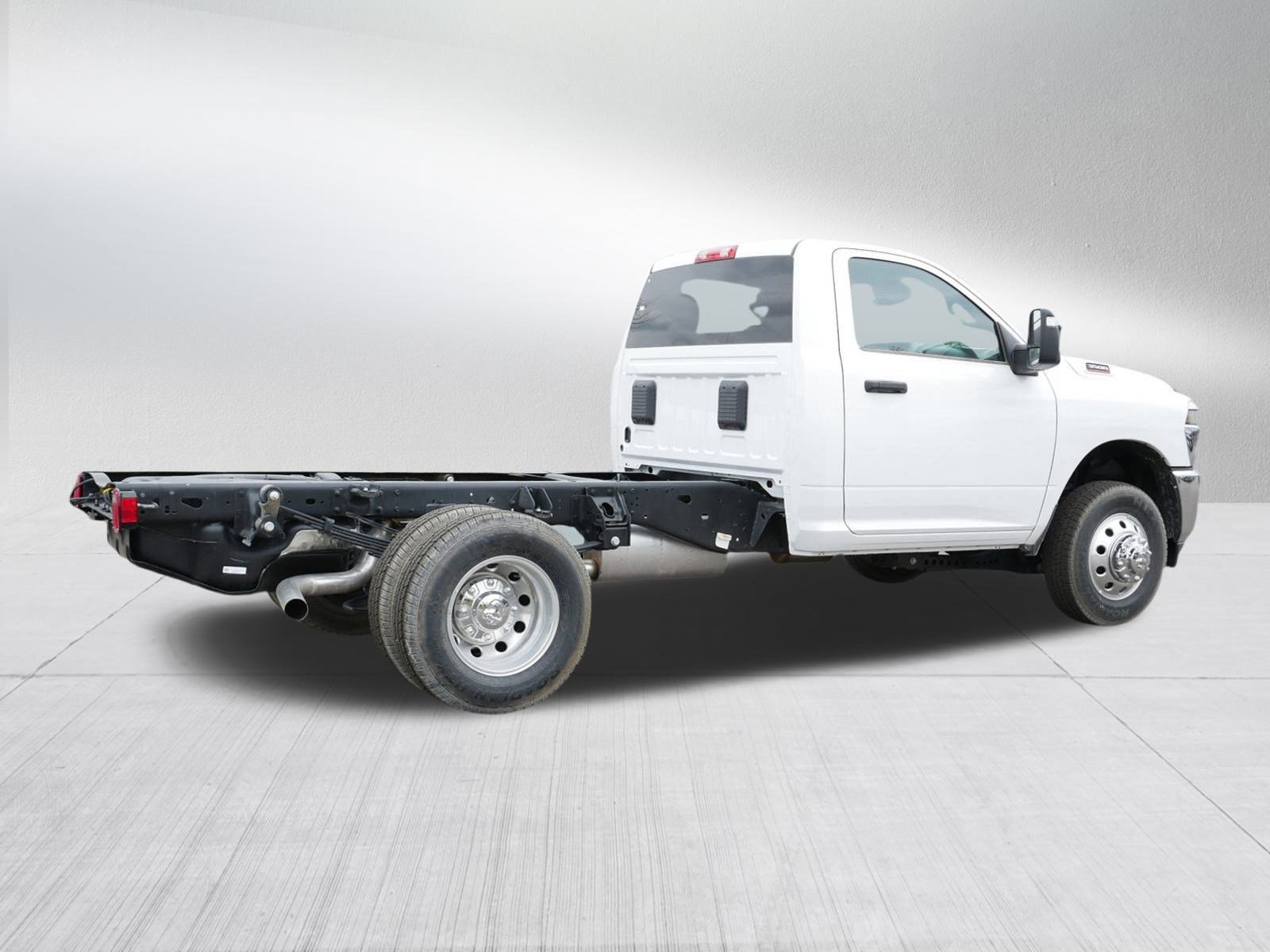 2025 Ram 3500 Tradesman photo 7