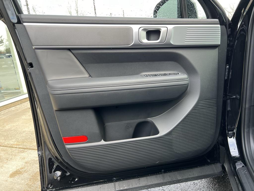 2025 Hyundai Santa Fe SEL photo 10