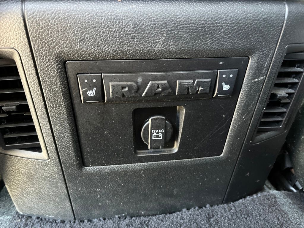 2018 Ram 1500 Laramie photo 28