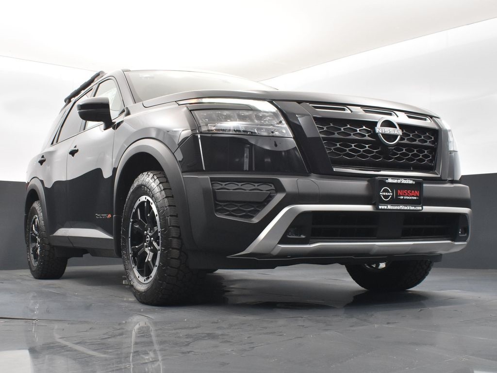 2025 Nissan Pathfinder Rock Creek photo 37
