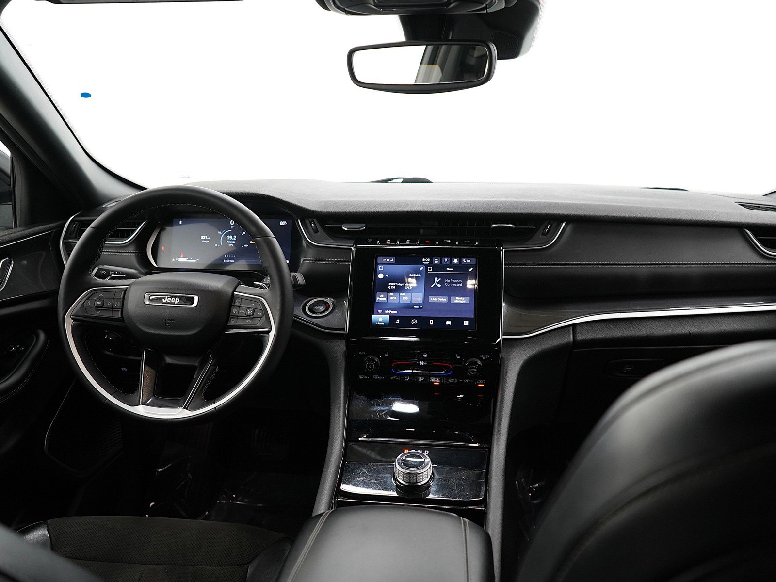 2022 Jeep Grand Cherokee Altitude photo 13