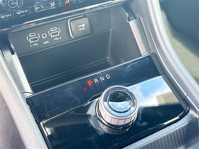 2025 Jeep Grand Cherokee Laredo photo 14