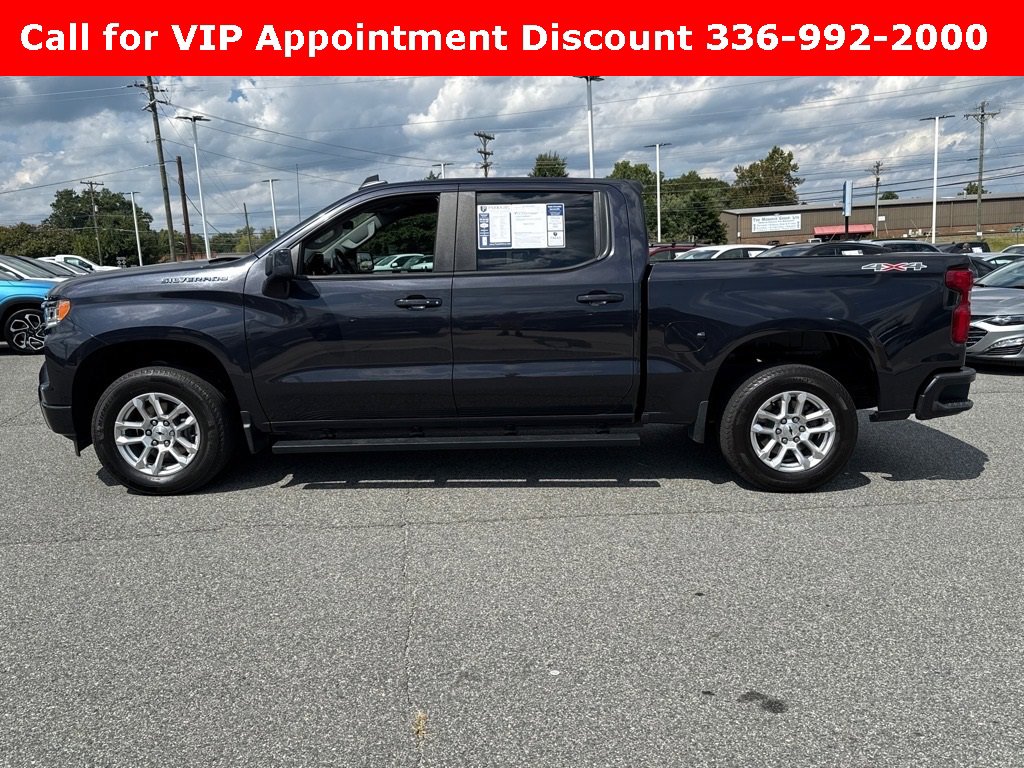 2023 Chevrolet Silverado 1500 RST photo 3