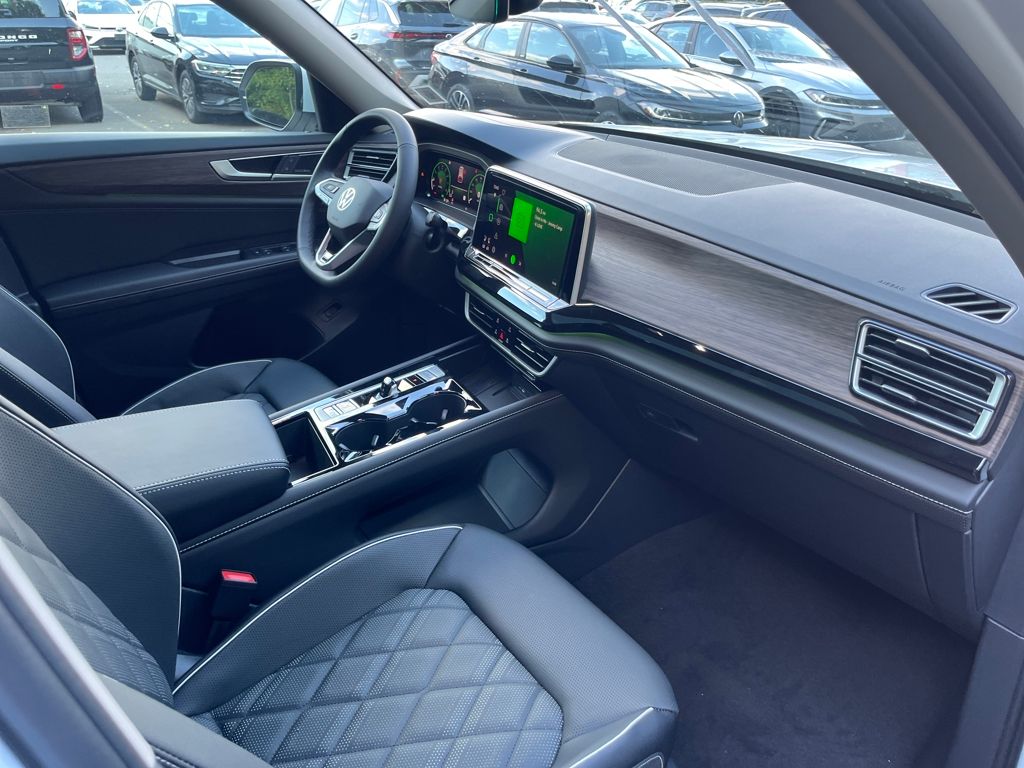 2026 Volkswagen Atlas SEL Premium R-Line photo 20