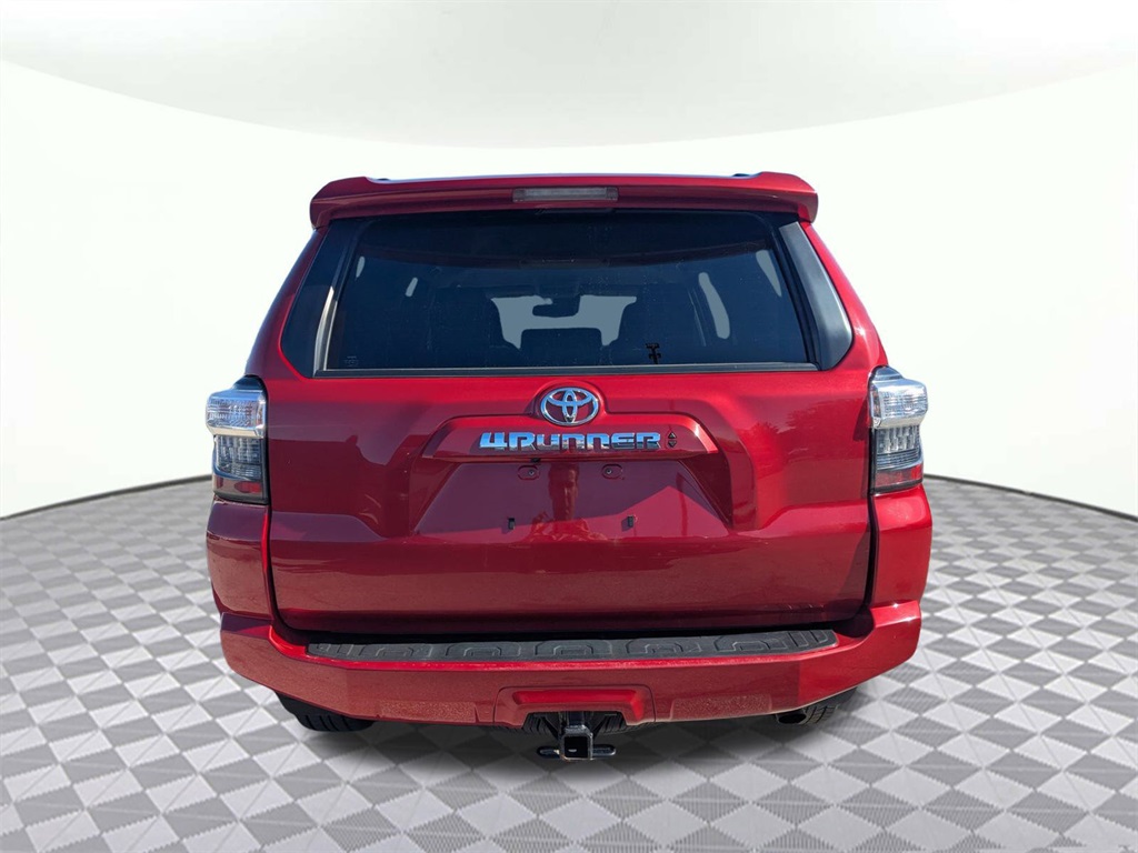 2024 Toyota 4Runner SR5 photo 3