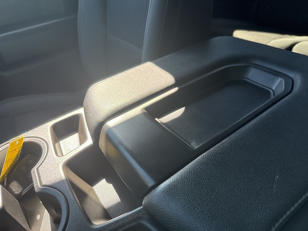 2023 Chevrolet Silverado 1500 Custom photo 39