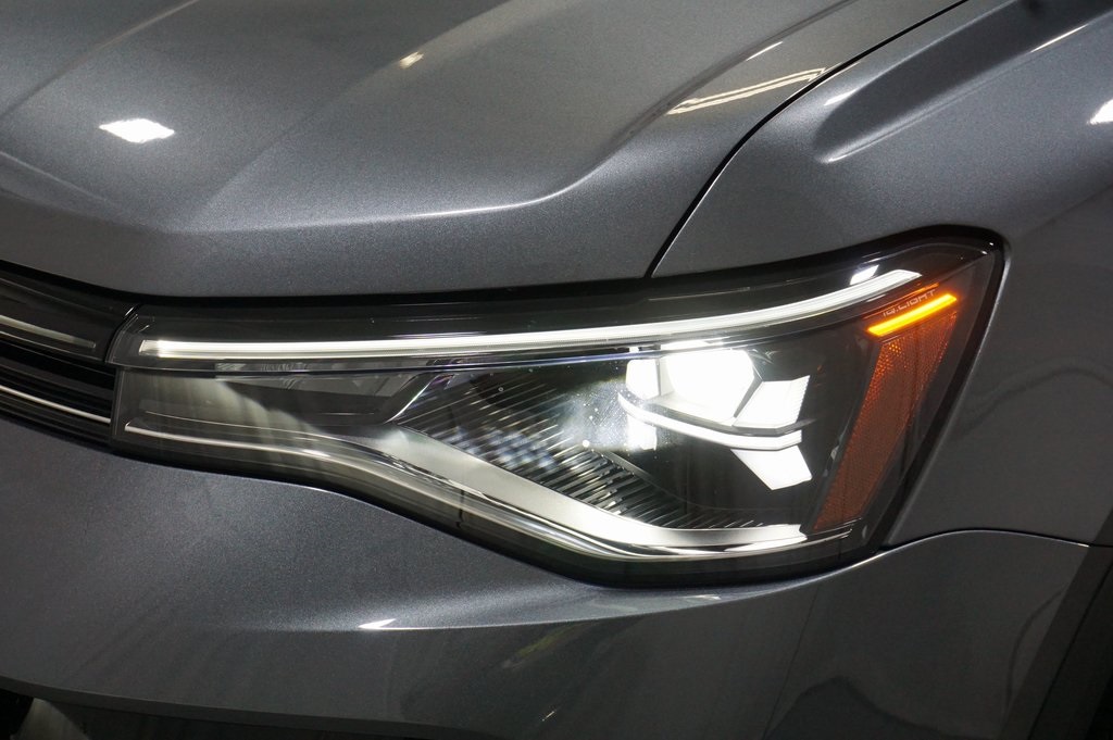 2025 Volkswagen Taos SE photo 23