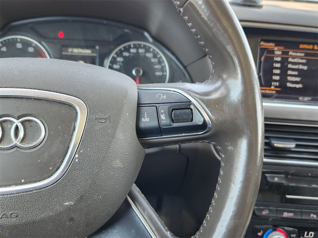 2016 Audi Q5 2.0T Premium Plus photo 11