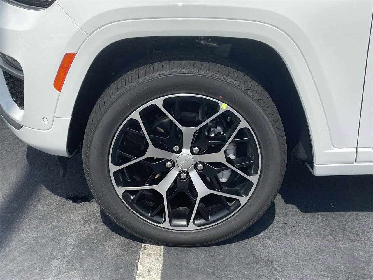 2025 Jeep Grand Cherokee Summit Reserve photo 27