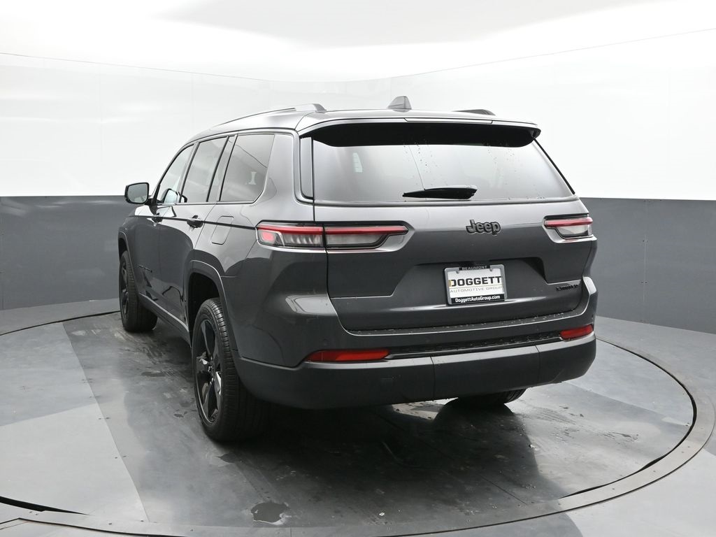 2025 Jeep Grand Cherokee Limited photo 7