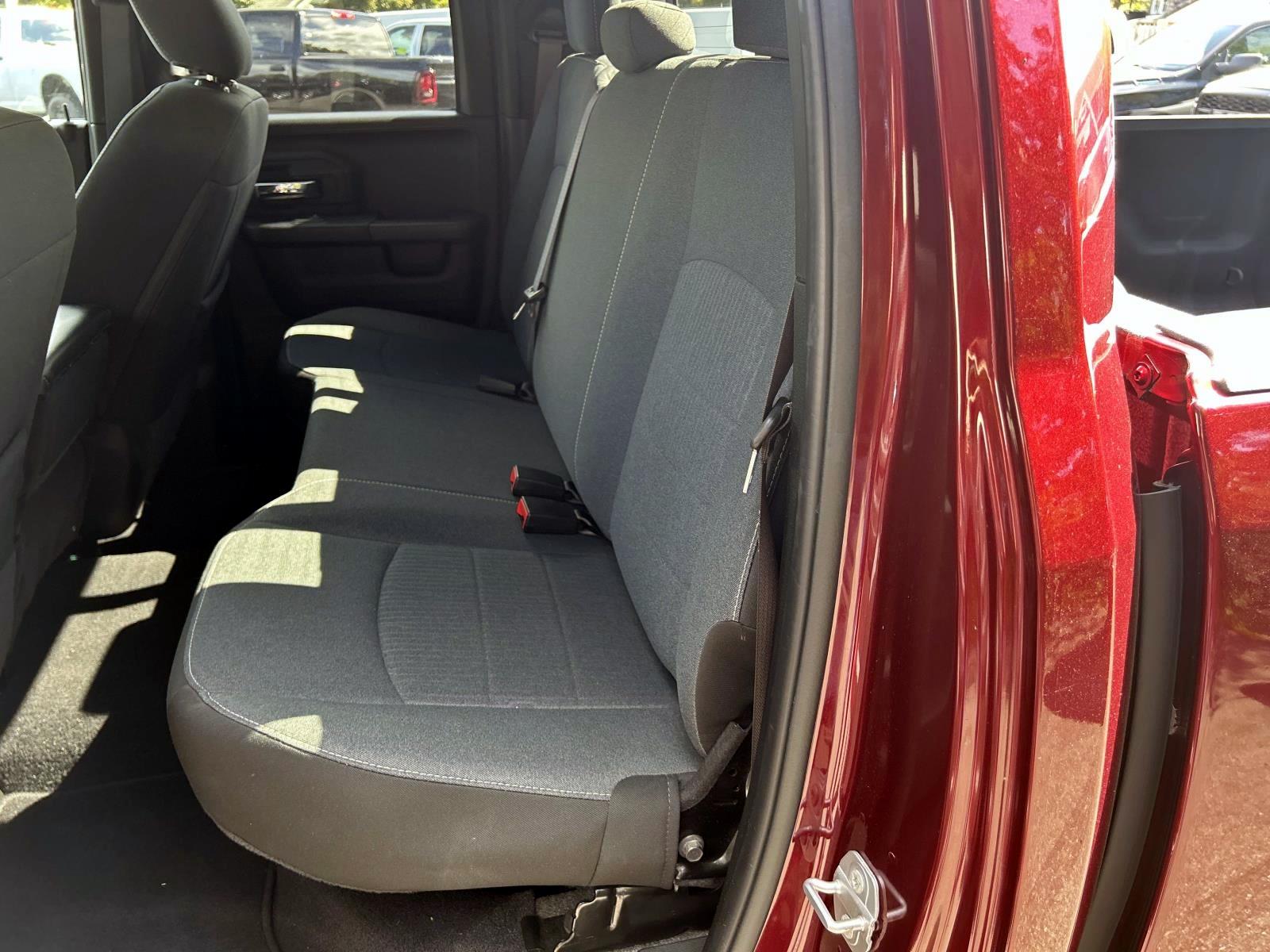 2022 Ram 1500 Classic Warlock photo 11