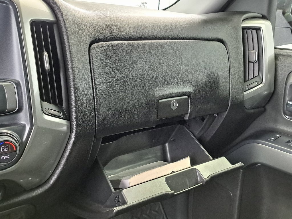 2018 Chevrolet Silverado 1500 LT photo 21