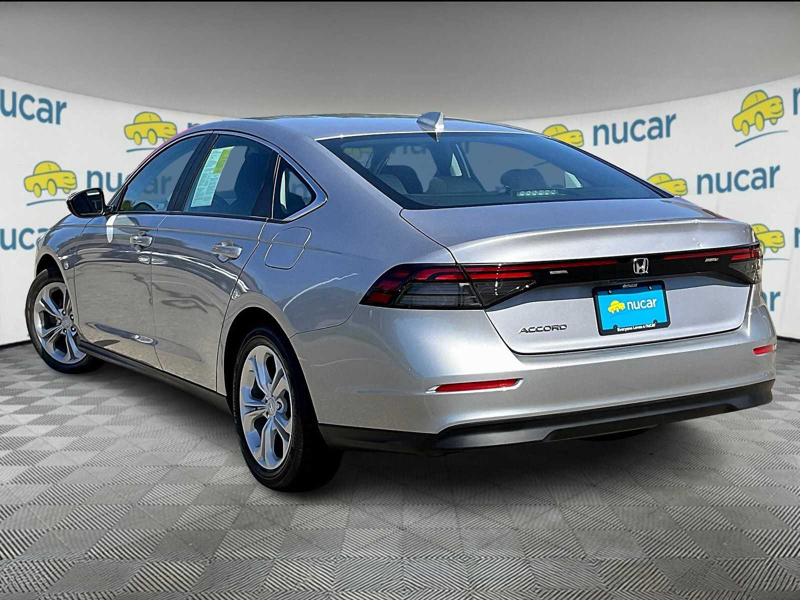 2023 Honda Accord LX photo 4