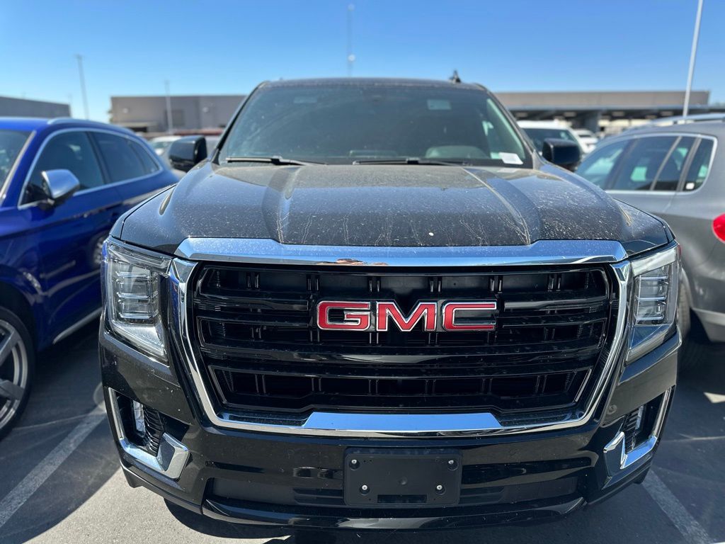 2022 Gmc Yukon SLE photo 4