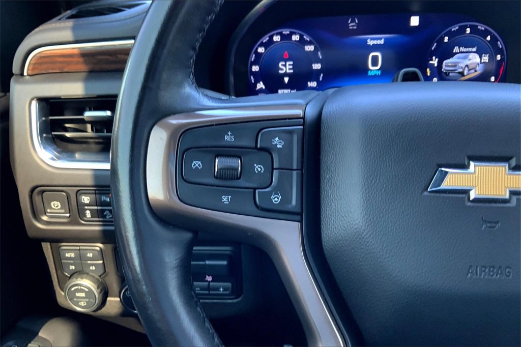 2023 Chevrolet Suburban High Country photo 17