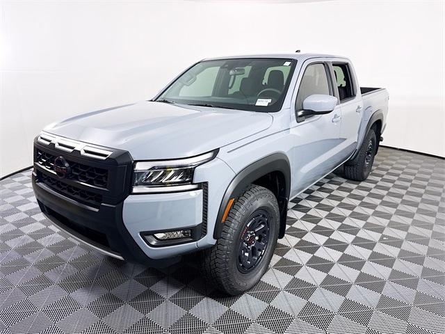 2025 Nissan Frontier PRO-4X photo 3