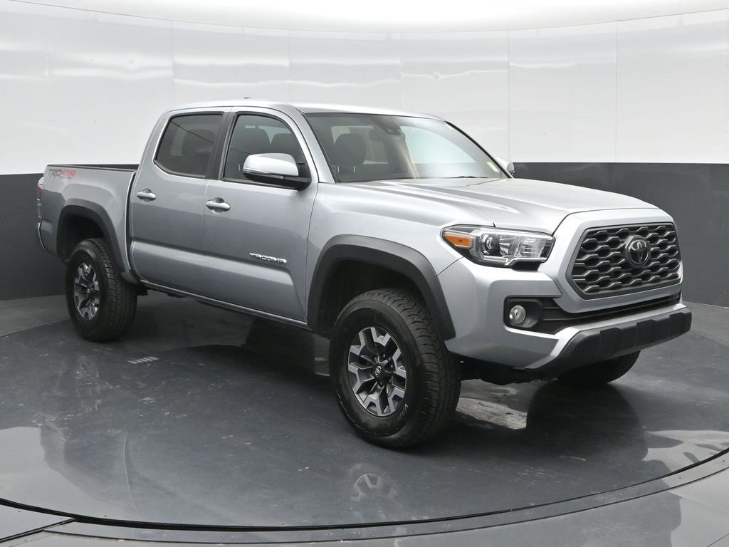 2023 Toyota Tacoma SR's photo