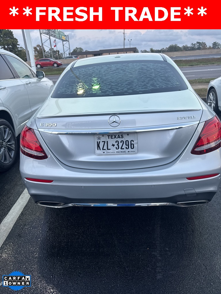 2018 Mercedes Benz E 300 photo 2