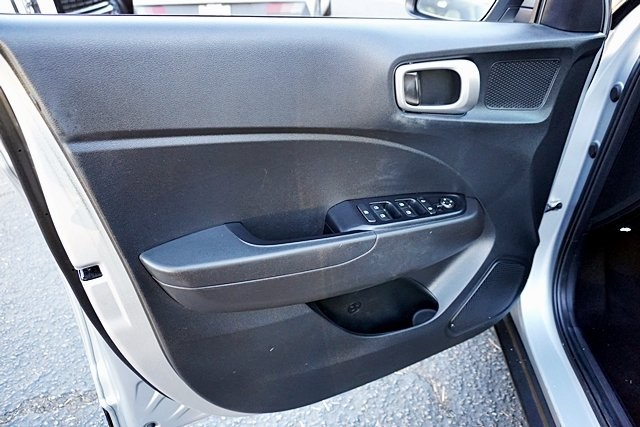 Used 2023 Silver Hyundai SE image 20