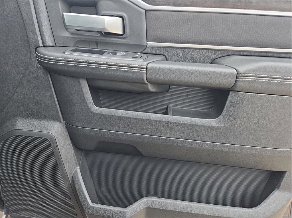 2024 Ram 2500 Big Horn photo 27