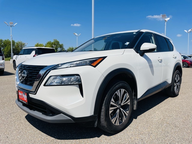 2022 Nissan Rogue SV photo 3