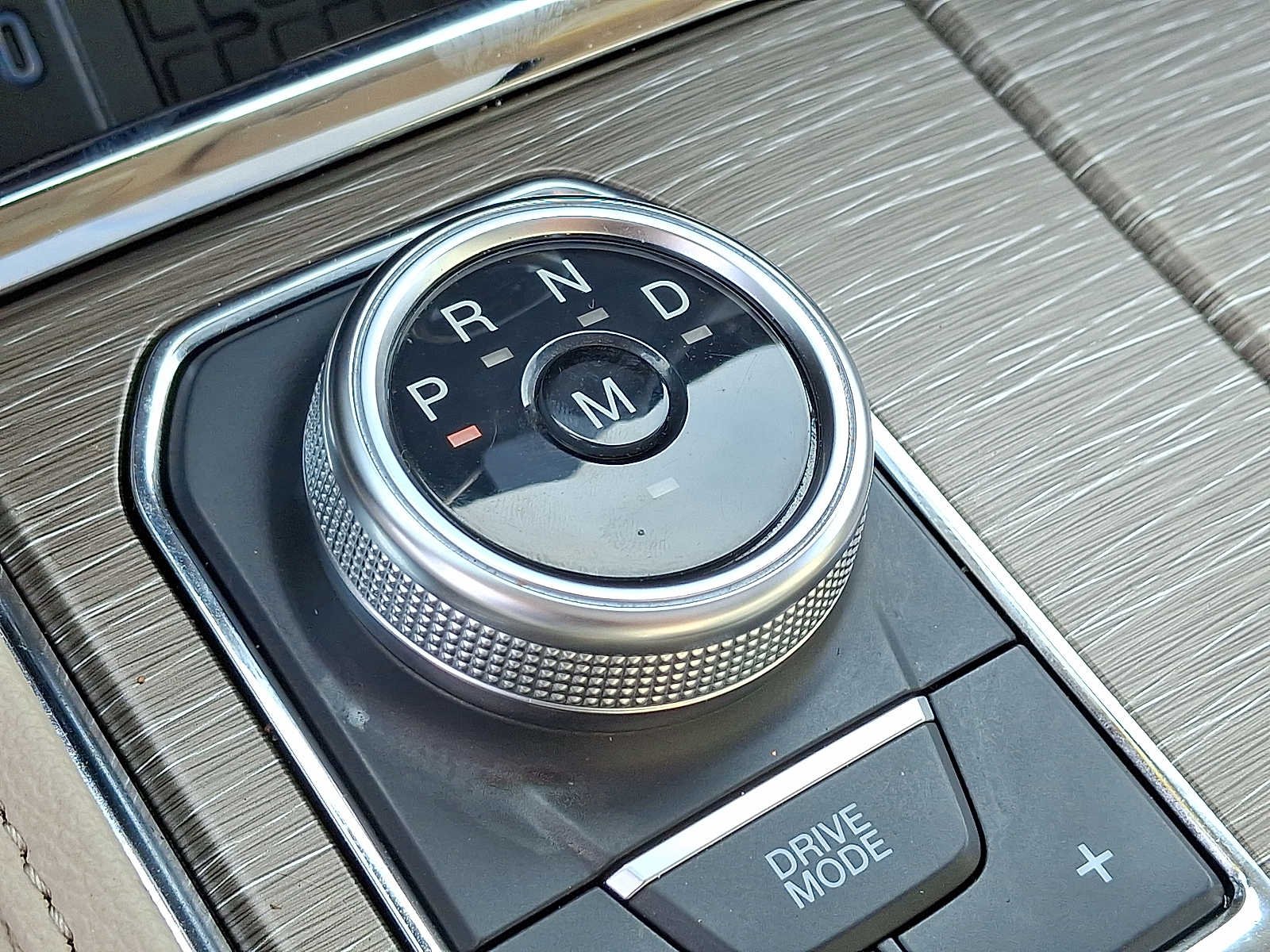 2024 Ford Expedition Limited photo 17