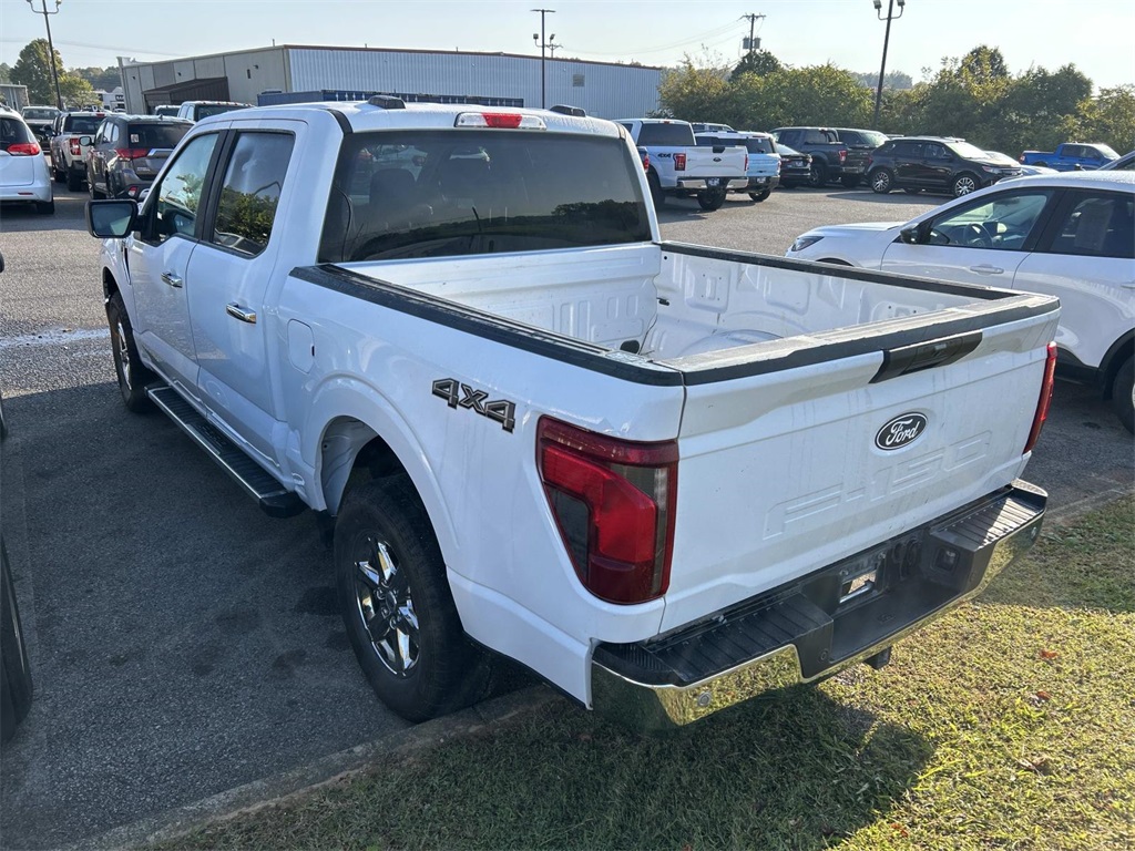 2025 Ford F-150 XLT photo 5